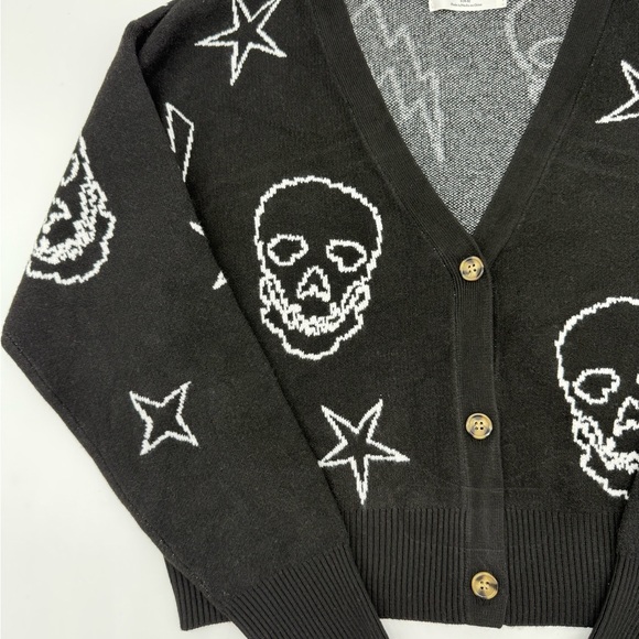 Black & White Skulls, Stars Button Front Cardigan Sweater - 💀BNWT💀 - Picture 2 of 7